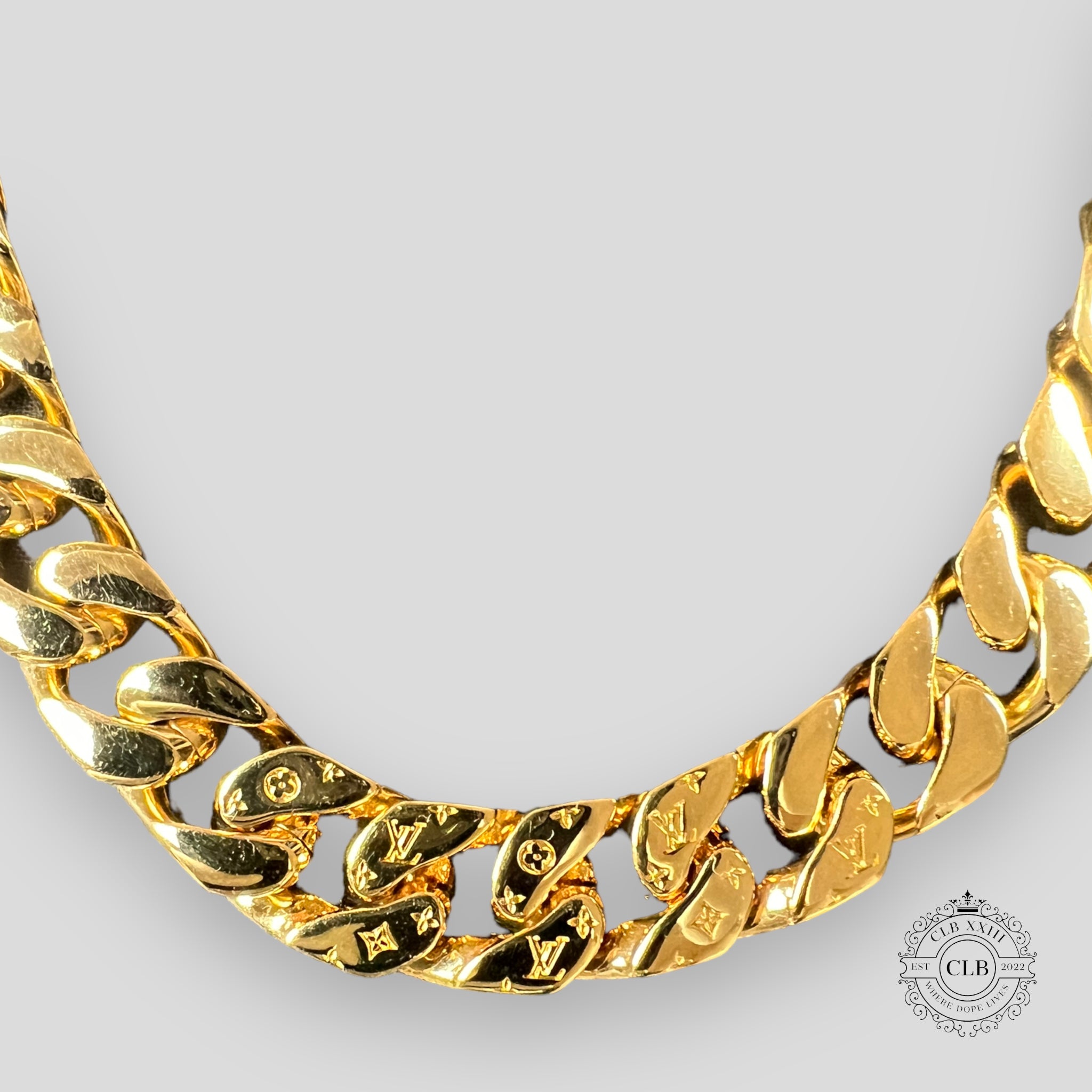 LOUIS VUITTON CHAIN LINKS NECKLACE - GOLD